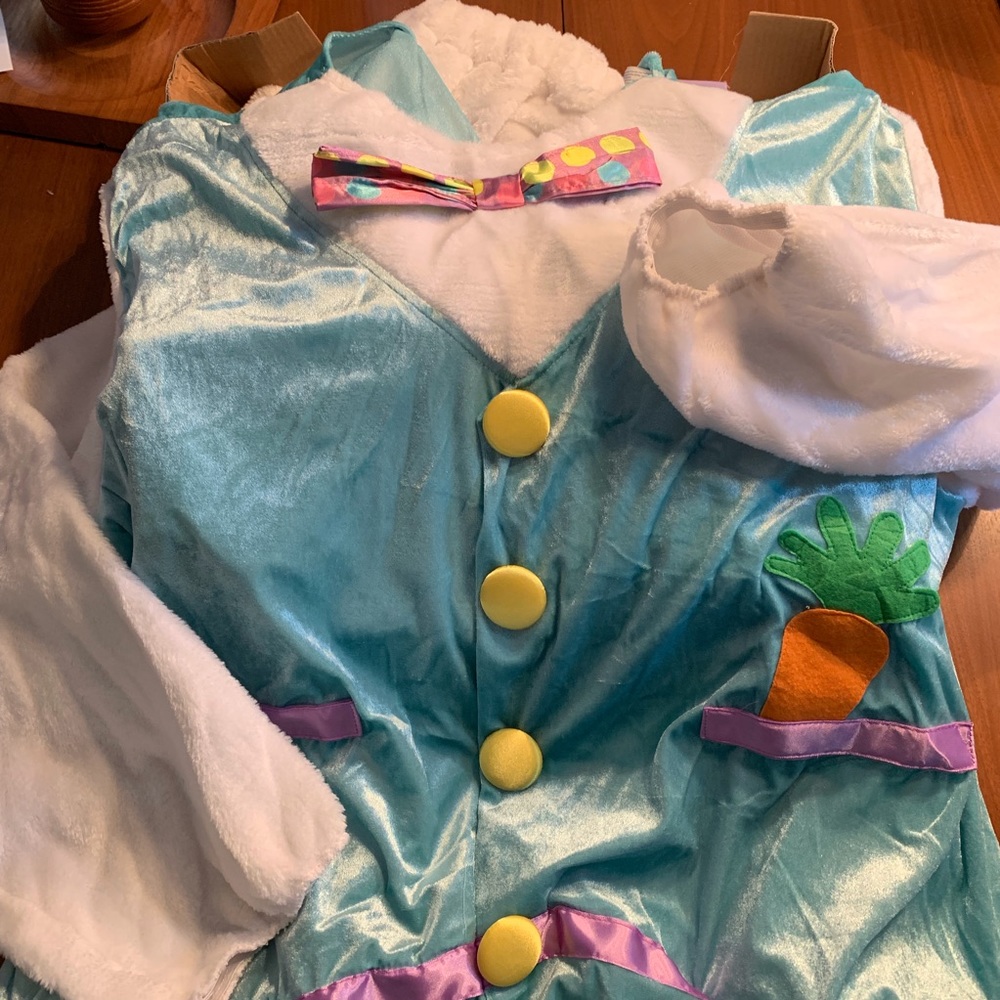 Deluxe Halloween Easter Bunny Adult Costume - Picture 3 of 8